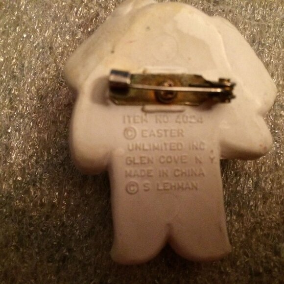 EASTER - 1980s CLAY ART Bunnykins Pins (set of 3) - Picture 7 of 7